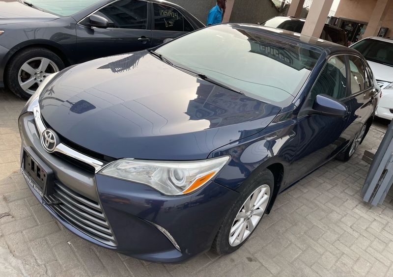 Thumbnail 15 of 2016 Toyota Camry XLE